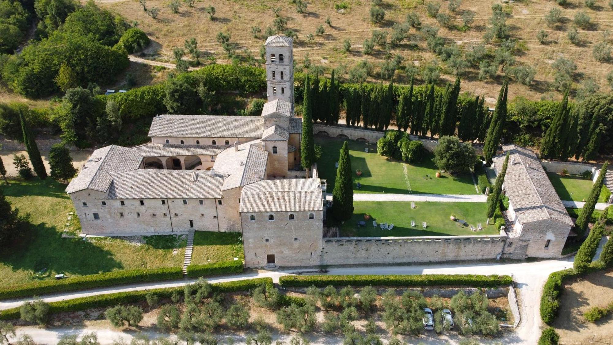 Abbazia San Pietro In Valle Landhaus